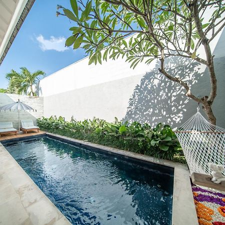 Astera Villa Seminyak By Ini Vie Hospitality Exterior photo