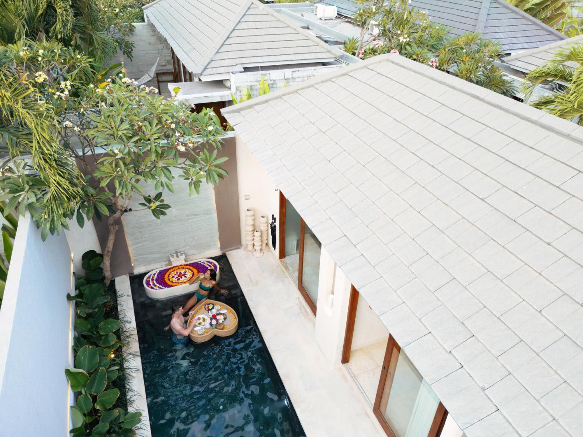 Astera Villa Seminyak By Ini Vie Hospitality Exterior photo